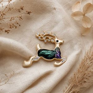Broche Ciervo Bordado Azul y Verde con Cristales