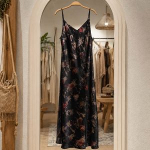 Vestido Lencero Nocturne Floral