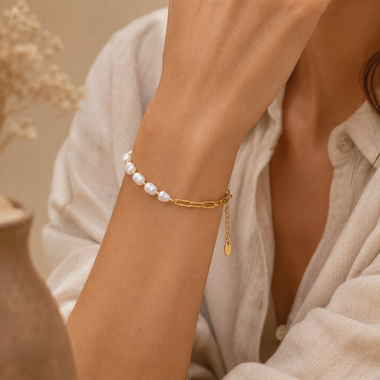 Pulsera de Perlas Naturales y Cadena Dorada - Zen&chic-6